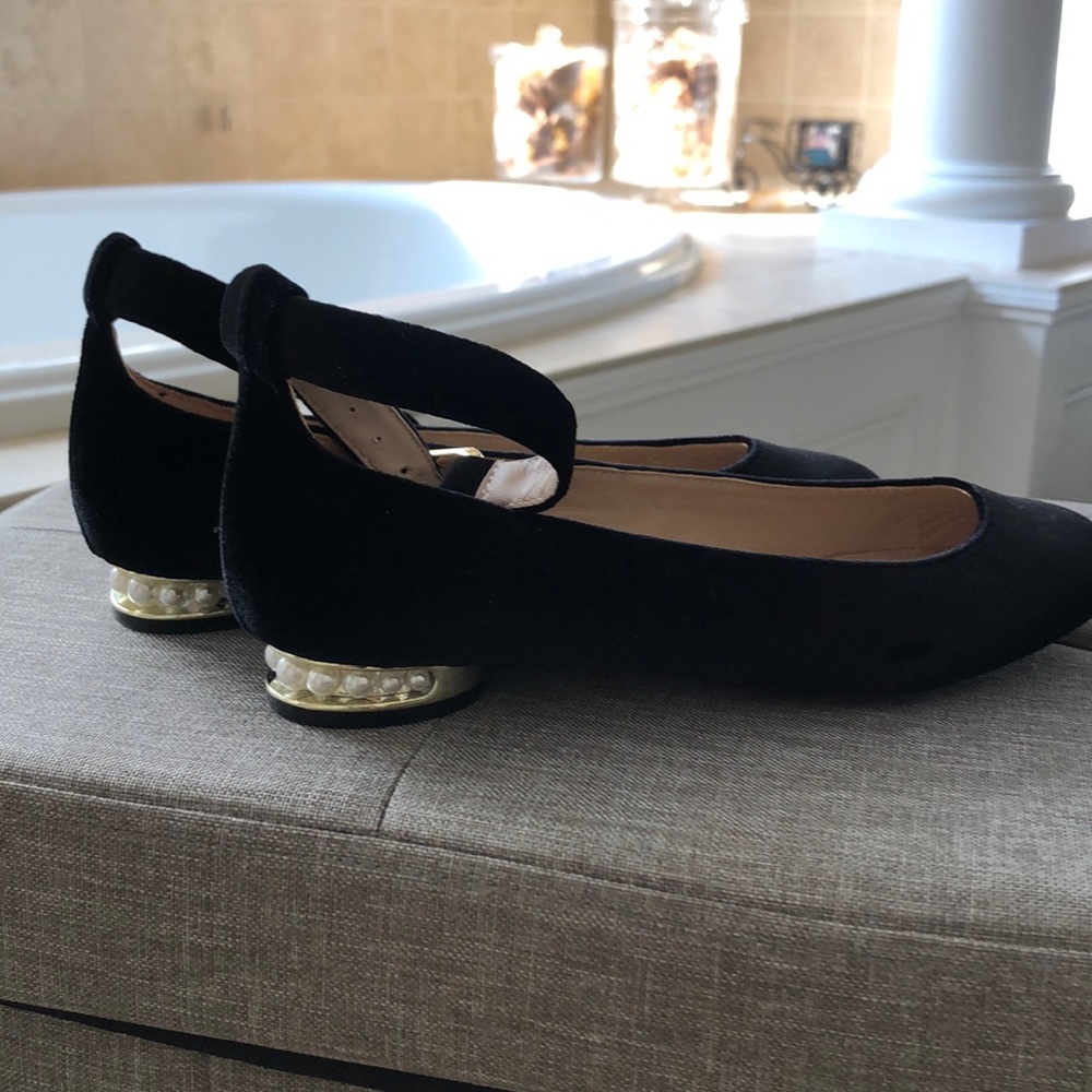 Massimo Dutti black shoes